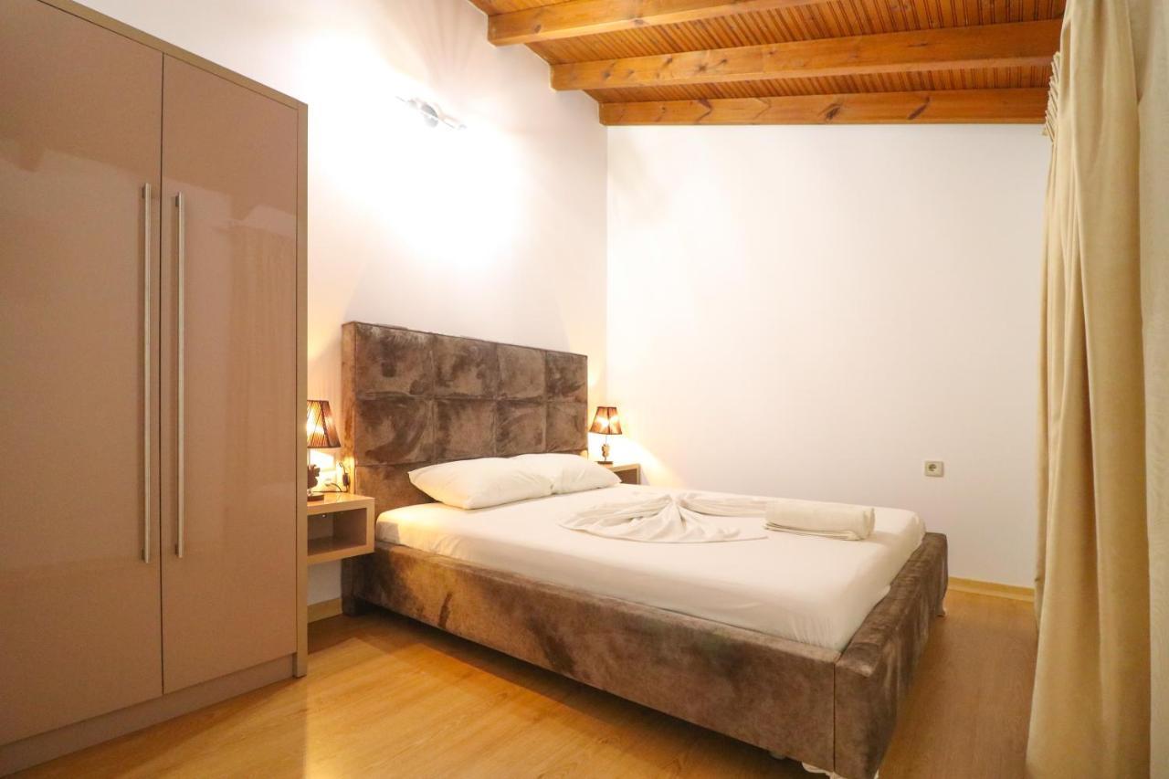Lido Apartments Himare Eksteriør bilde