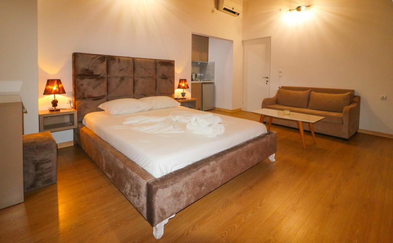 Lido Apartments Himare Eksteriør bilde