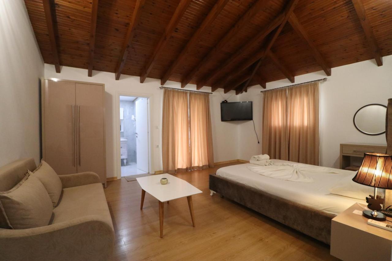 Lido Apartments Himare Eksteriør bilde