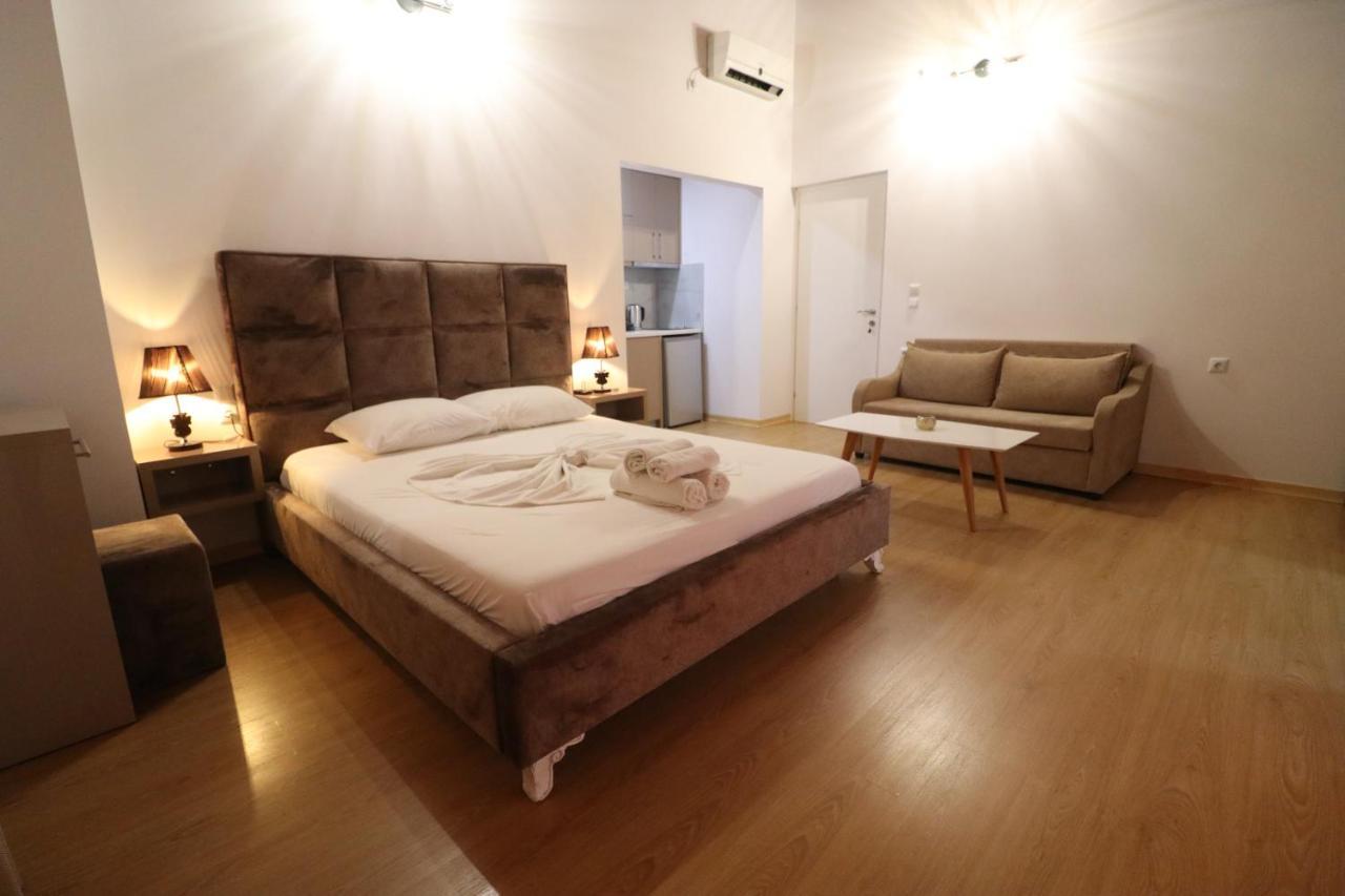 Lido Apartments Himare Eksteriør bilde