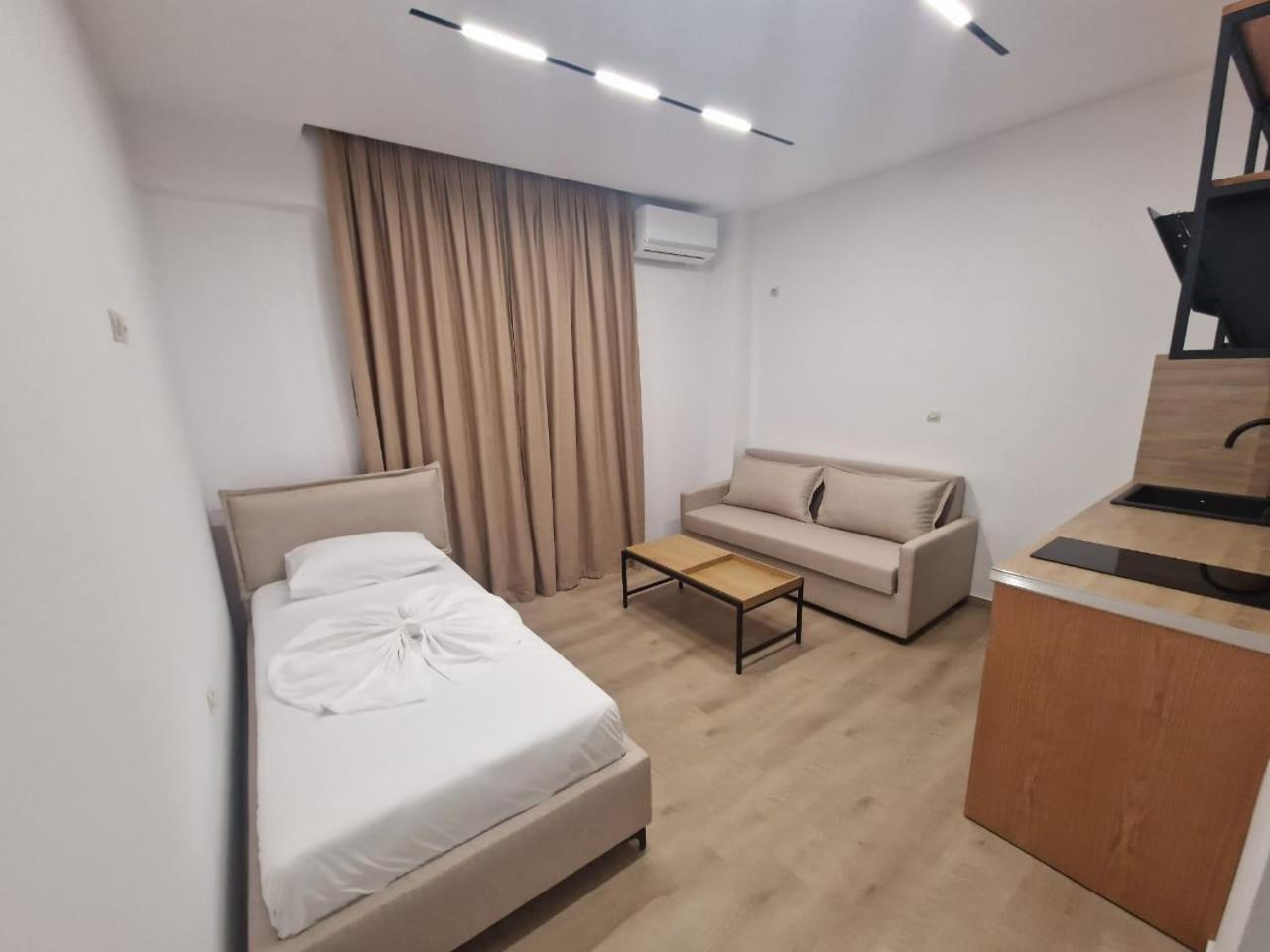Lido Apartments Himare Eksteriør bilde