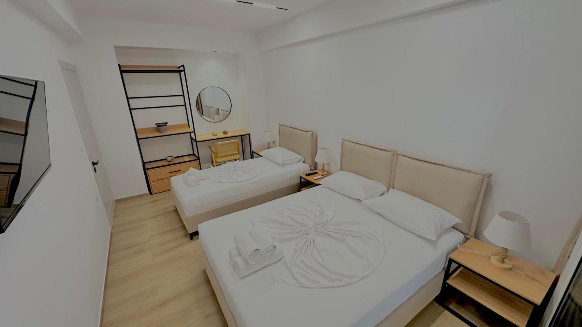 Lido Apartments Himare Eksteriør bilde
