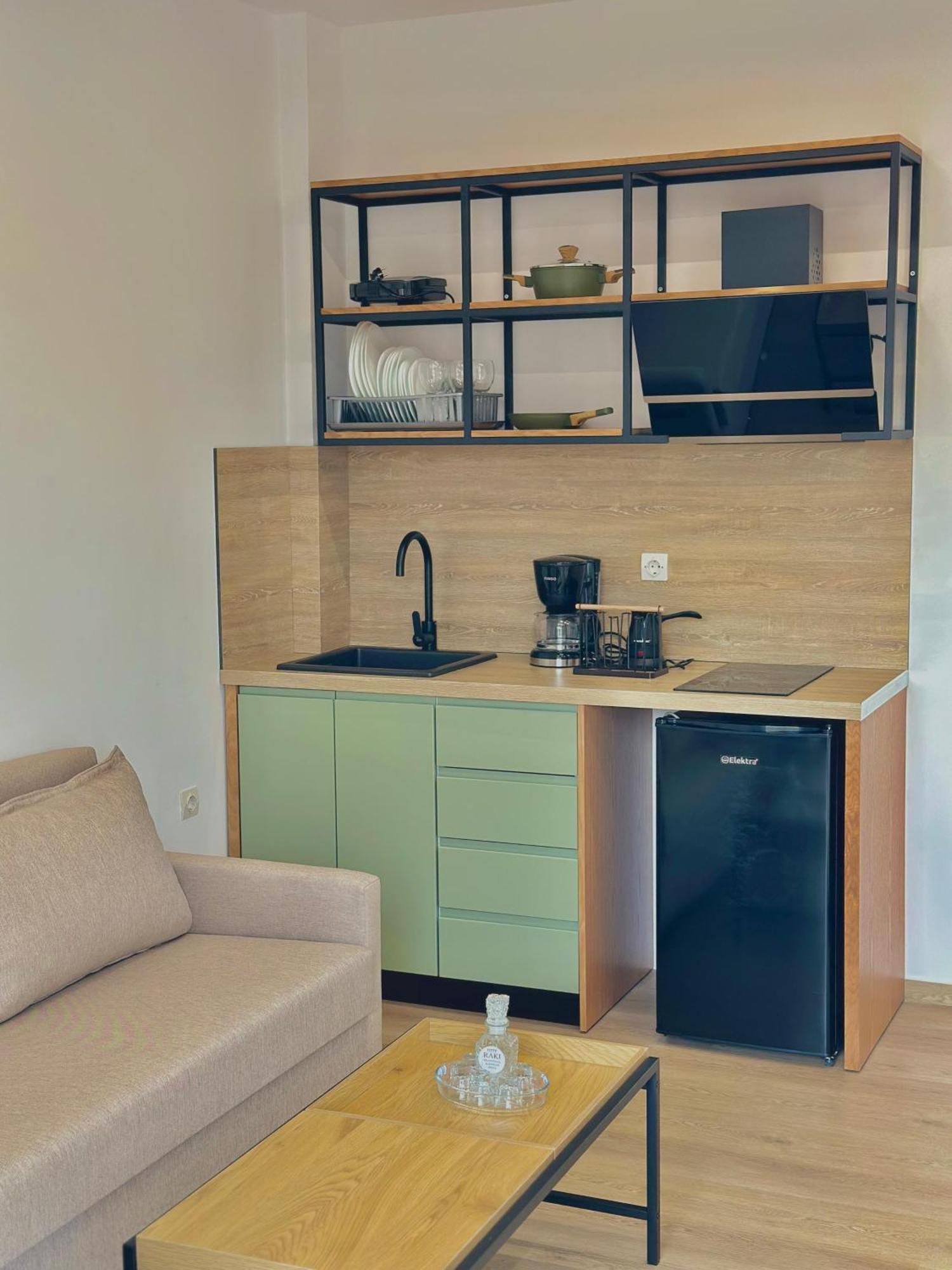 Lido Apartments Himare Eksteriør bilde